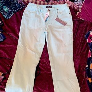 So Slimming stretch pants